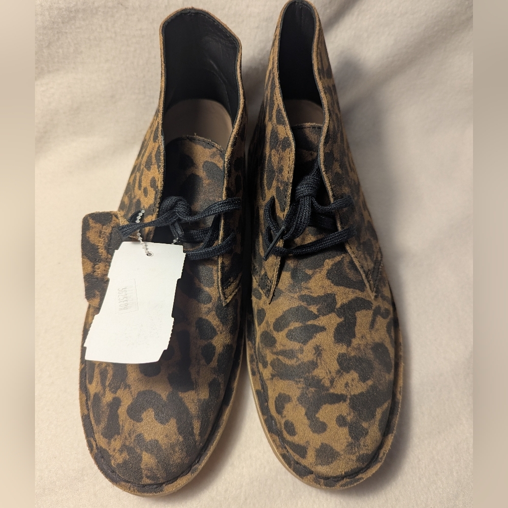NWT Clark's Desert Boot 2 In Leopard Suede, Women's Size 8 - Picture 2 of 6